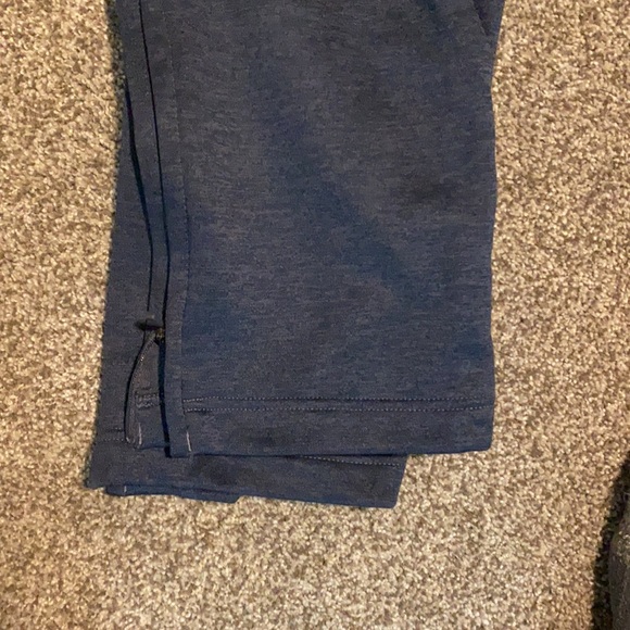 Navy blue Adidas large sweatpants. - Picture 2 of 2